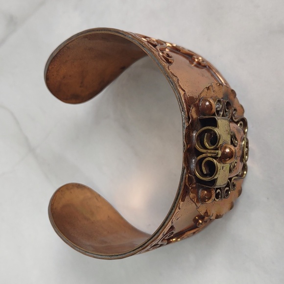 Artisan Crafted Copper Cuff Bracelet - Picture 5 of 8